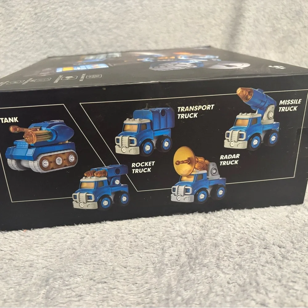 Peace Defender Robot Military‎ Vehicle Set-5 in 1 Take Apart Trucks